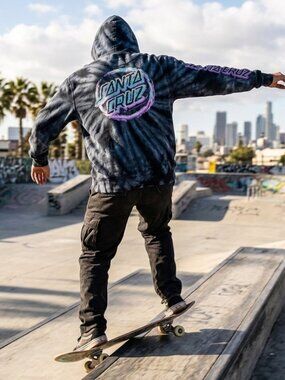 Santa Cruz Skateboards Acid Wash Tie Dye Hoodie Y2K - small